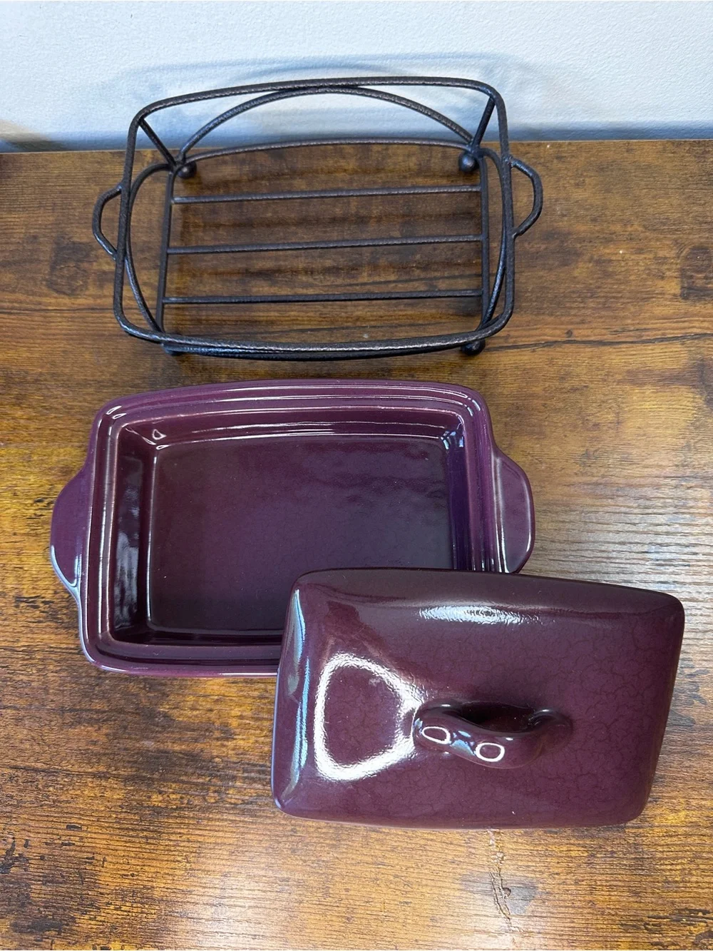Tastefully Simple Eggplant Purple Ceramic Covered Dip Crock Baker Lidded